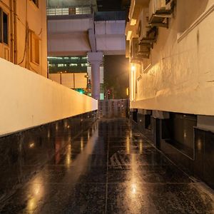 Lime Boutique B&B Gk-1 At Kailash Colony Metro , Greater Kailash Near Eros Hotel Nehru Place